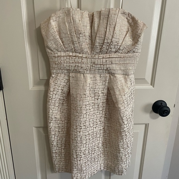 Max and Cleo Joyce Mini Dress Gold Metallic Cream/Champagne Strapless Dress SZ 6 - Picture 6 of 10